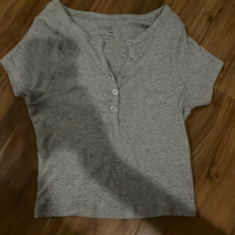 pacsun/estpac cropped button up t-shirt